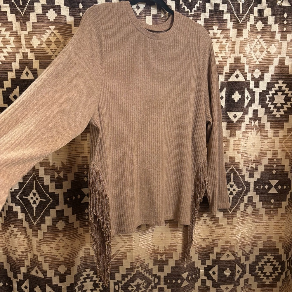 Women’s SHEIN Ribbed Sweater With Fringe Sides, Size 4XL, Fits like a 2XL - Picture 3 of 8